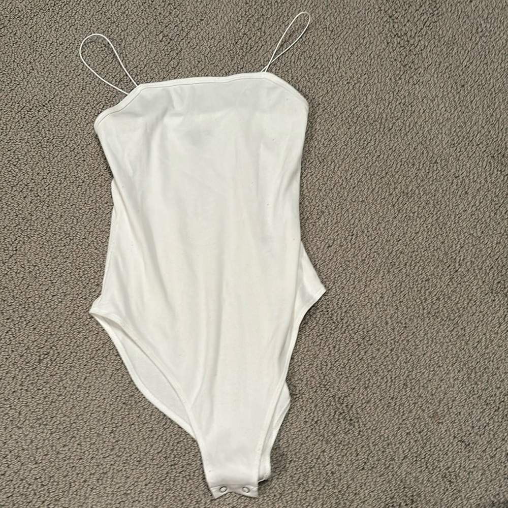 wild fable bodysuit. barley worn